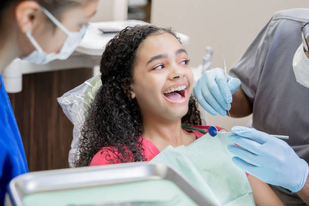 Best Dentist Open on Weekends  in Osage City, KS